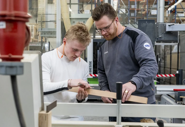 Allround meubelmaker-interieurbouwer bol