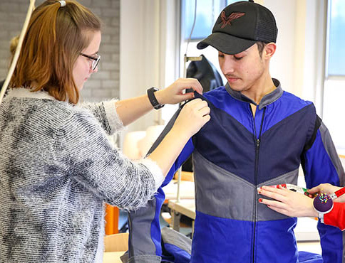 Flitsende fashionable racepakken
