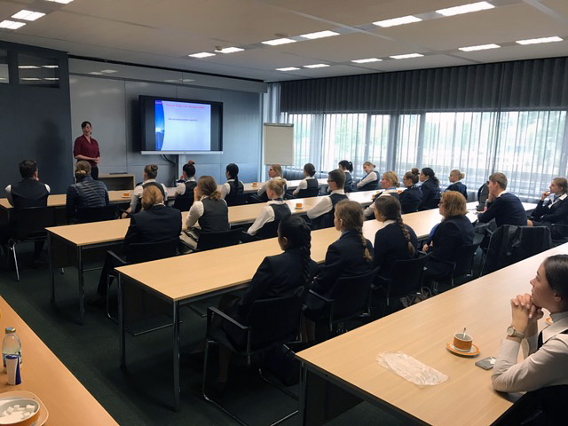 Studenten op bezoek bij Brabants provinciehuis