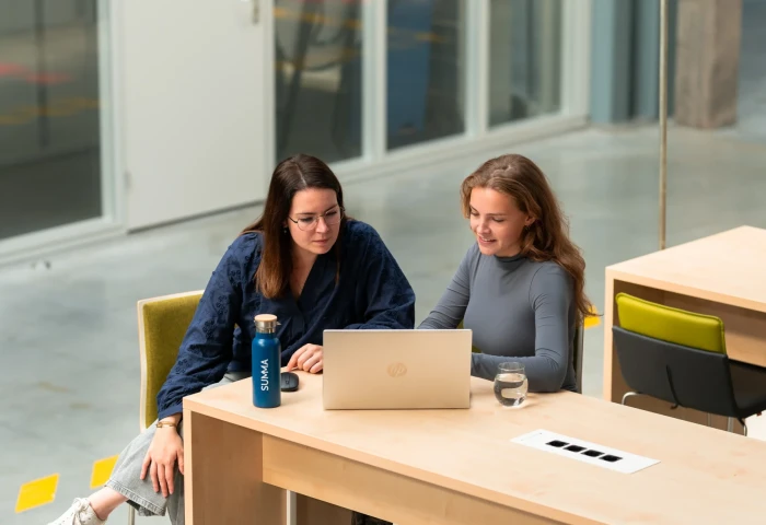 Summa medewerkers samenwerken