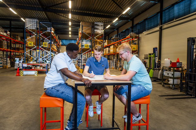 Miljoeneninvestering versterkt logistiek onderwijs in Brainport